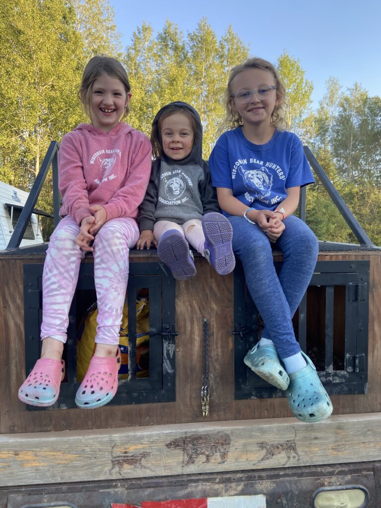 July 2022 | Alicia Sunday | Hound girls | These girls are ready to go out hunting!